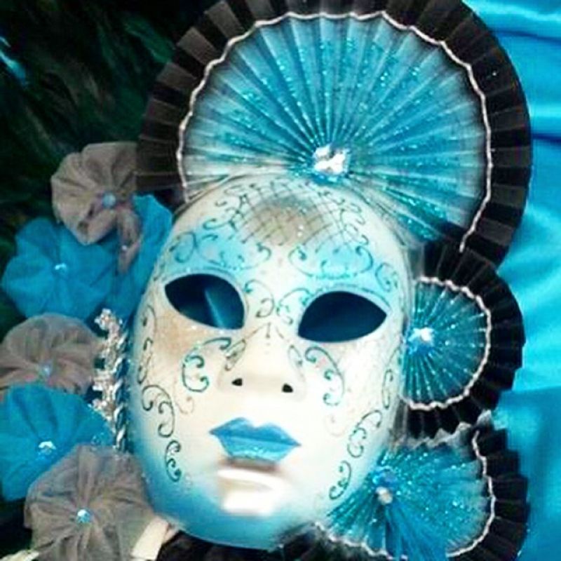 Wunderschöne Masken in allen Farben und Formen
www.pierros.de - PIERRO'S in Mayen - Mayen- Bild 1