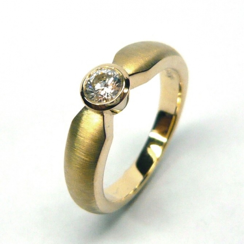 Ring; 585/-Gelbgold; Brillant tw/si 0,25 ct. - Marcus Götten Goldschmiedemeister - Köln- Bild 1