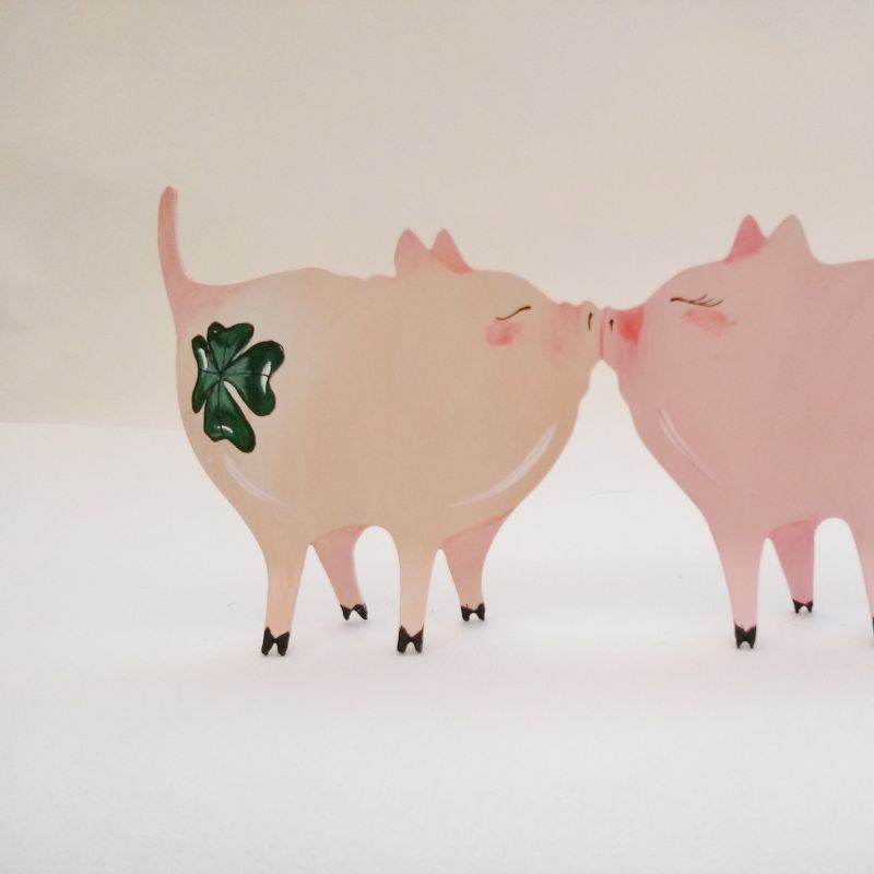 Wahres Glück! Küssende Glücksschweinchen,
 Arylbemalung auf Stahlblech von sim1 - Sim1 Atelier - Stuttgart- Bild 8