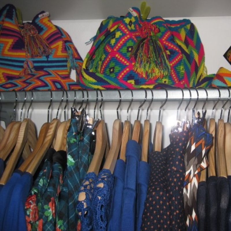 bunt ja bunt sind alle meine Taschen. Schnapp Dir eine von den Wayuu Charity Bags. Jede Tasche ist ein Unikat, bei der Kleiderfee in Augsburg - Kleiderfee - Memmingen- Bild 1