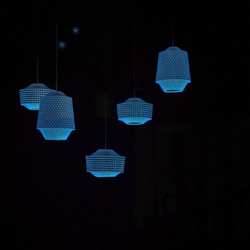 ONTWERPDUO – LEONA LANTERN
Die Lampe aus der höllandischen Designmanufaktur, die man auch im Dunklen sieht. In zwei Versionen, ab € 79,00 - LIEBLINGSSTÜCKE by Das Schauwerk - Stuttgart- Bild 5