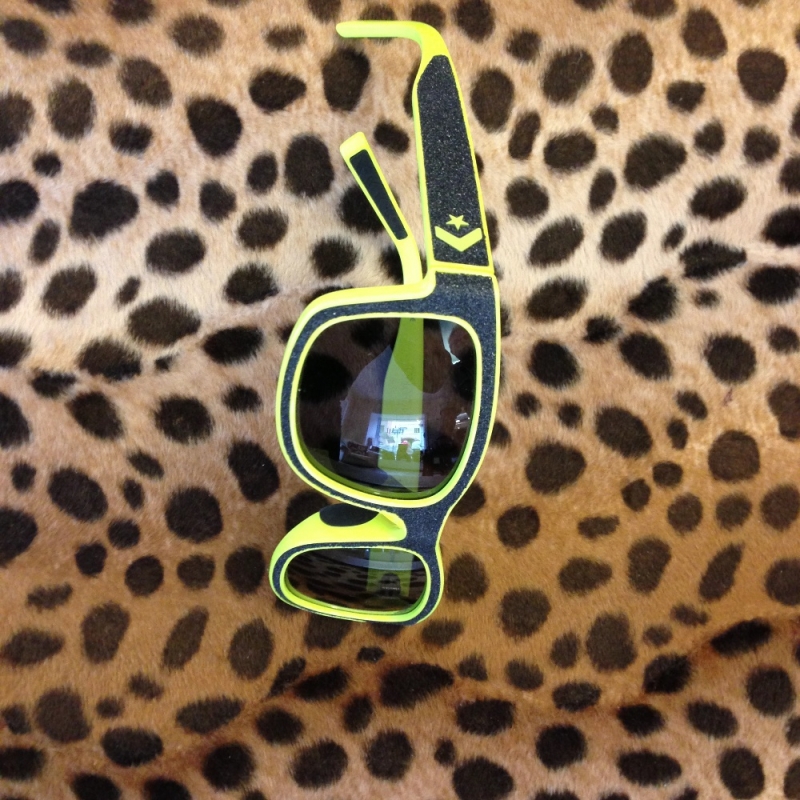 Sonnenbrille von CONVERSE Kollektion On YOUR Mark POLARIZED - Augenart Brillen - Kunst & mehr - Ettlingen- Bild 3