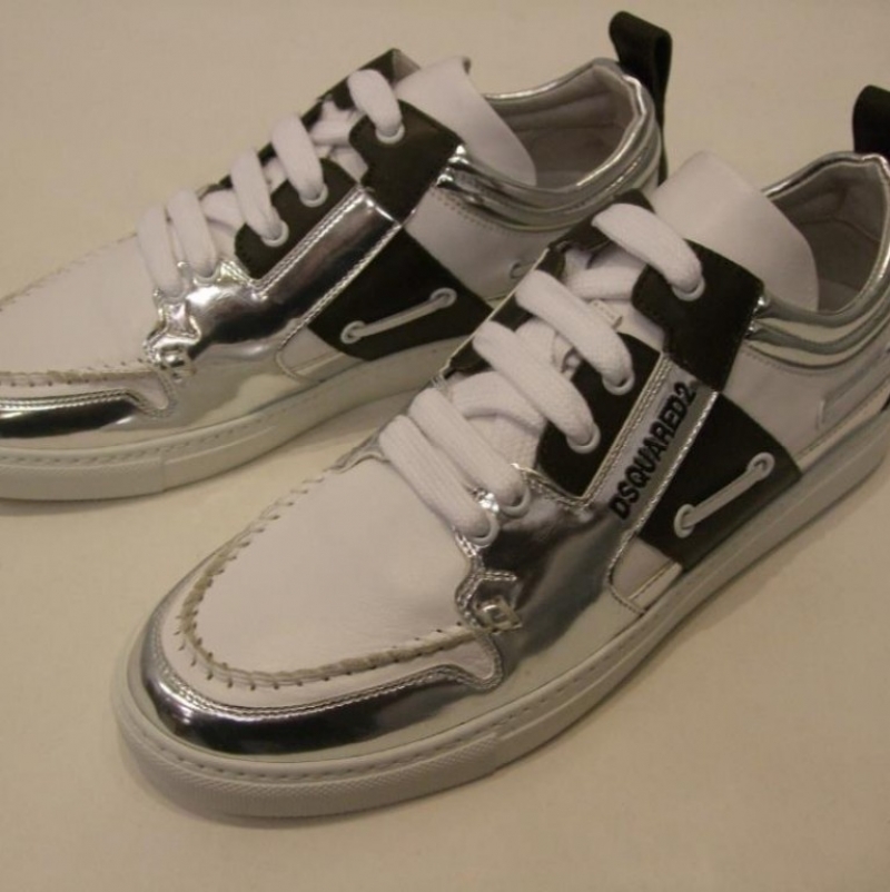 DSquared²
Sneakers € 399,- DSA4041 (leather, white, silver) - città di bologna - Köln- Bild 1