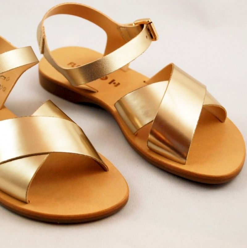 Einfach glänzend: die goldenen Sandalen für Mädchen von FLORENS. Schöne Voll-Leder Sandale ab Größe 26 bis 40 für Damen und Mädchen im Sommer 2015 - Augsburger Schuhkiste - Augsburg- Bild 2