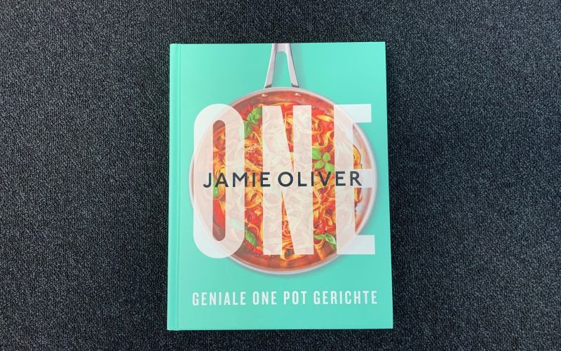  - (c) Jamie Oliver / ONE / DK Verlag 