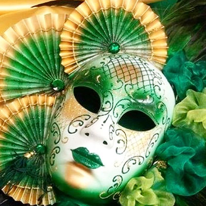 Wunderschöne Masken in allen Farben und Formen
www.pierros.de - PIERRO'S in Mayen - Mayen- Bild 1