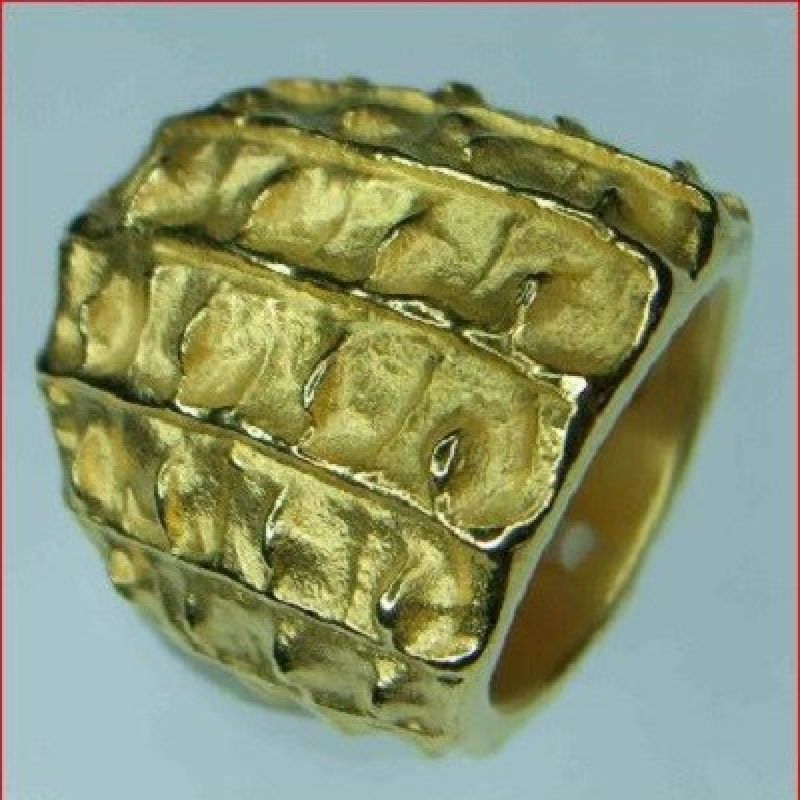 Drachenfels Schmuck - D CRO 11 AGG
Croco mittlerer Ring Silber vergoldet
Breite on max. 25 mm - Juwelier Charming - Schwetzingen- Bild 1