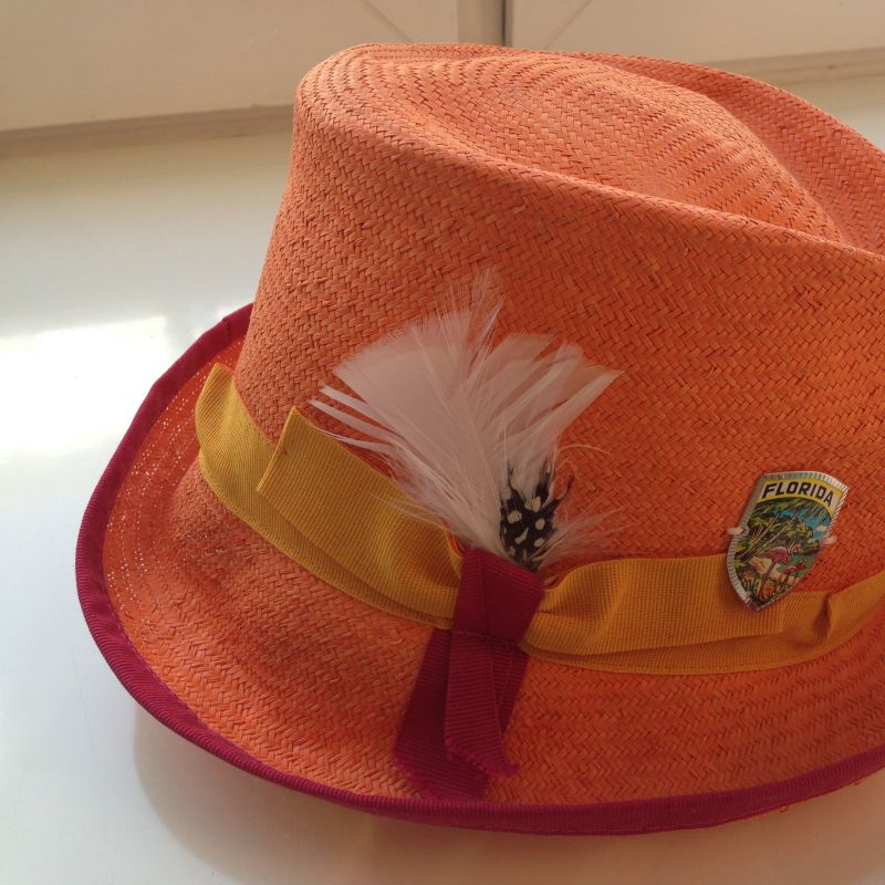 Handgemachte Hüte von Ellen Paulssen 
aus gestärkter Baumwolle - Pinocchio Designermode - Heilbronn- Bild 1