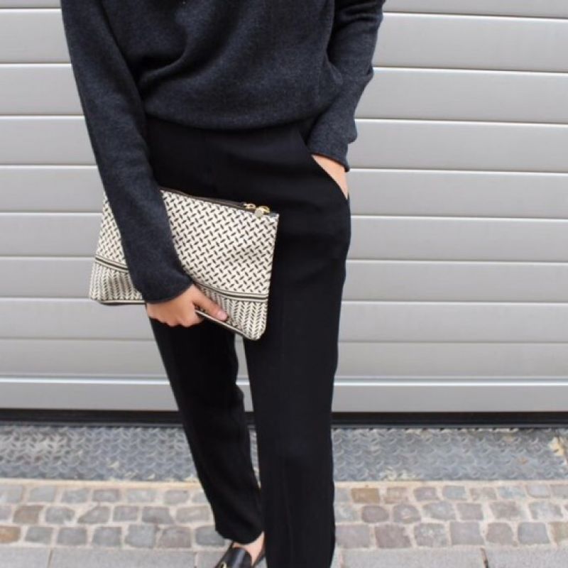 We love combining our @lalaberlin clutch to an all black autumn outfit  - Simon und Renoldi - Köln- Bild 1