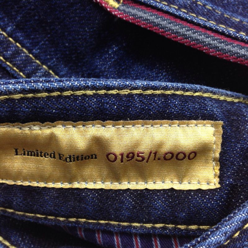 Nur bei EDWARD COPPER in Reutlingen: PT05 Torino Gold Selvage Jeans , Limited Edition. Weltweit gibts nur 1000 Stück. Wir haben die Nummern 0195, 0212, 0213, 0238 und 0066! - Edward Copper - Reutlingen- Bild 2