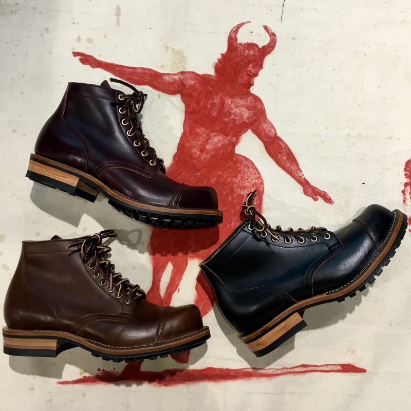 Viberg SS 2017 :  Service Boots, 310 last, brogue toe cap, black and brown and redrawn ( col 8)  chrome excel ox leather, UK sizes 7,5 -  11, EUR 948,- - Kentaurus Pferdelederjacken - Köln