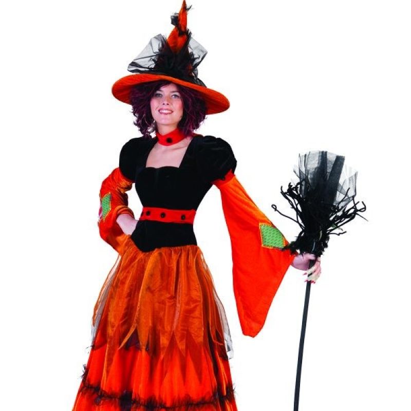 hexe-meda<br>
Kleid mit Hut und Halsband
<br>
Home/Kostüme/Halloween/Damen<br>
[http://www.pierros.de/produkt/hexe-meda, jetzt auf Pierros.de kaufen]  - Pierro's Halloweenkostüme - Mayen