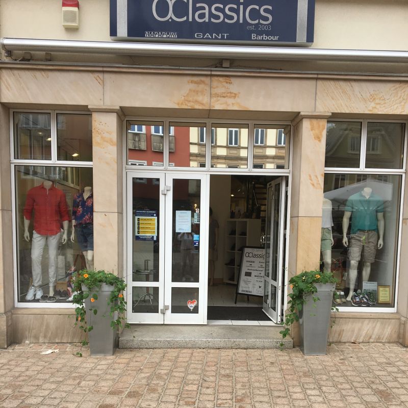 Outdoor Classics Speyer:

Parajumpers,
Gant,
Floris van Bommel,
Philippe Model,
Mason´s - Outdoor Classics - Speyer