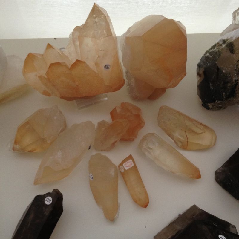 Golden Healer Quarzkristalle, naturbelassen, icht poliert oder bearbeitet, Brasilien - Steinkreis Mineralien & Gesundheit - Stuttgart