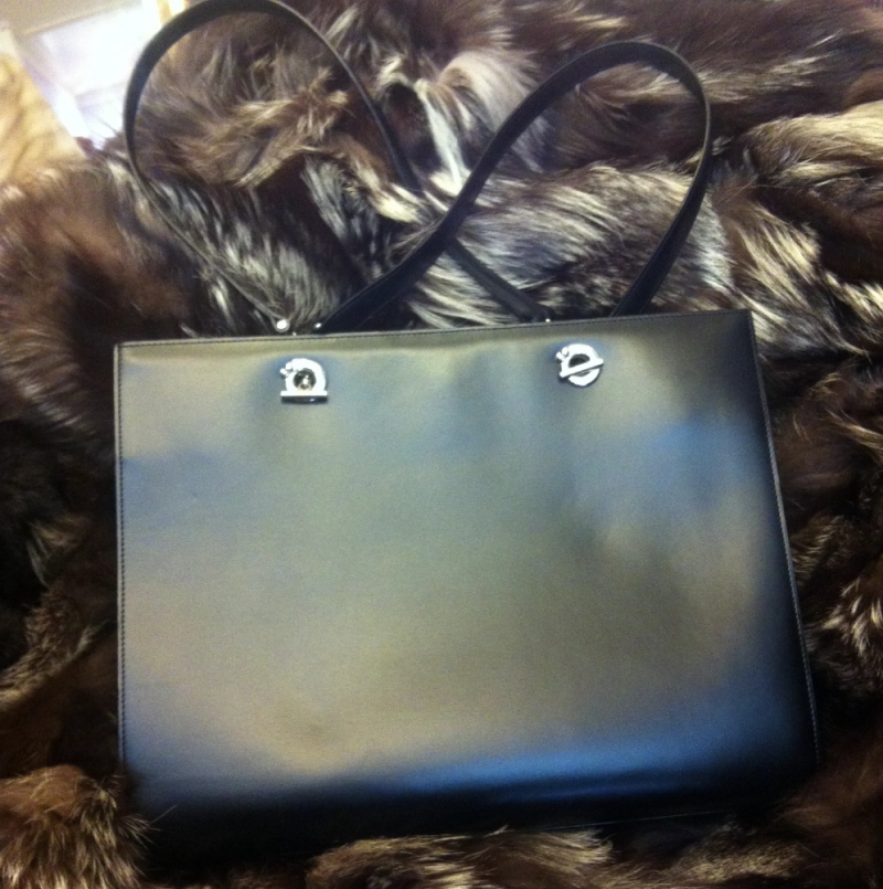 Cartier Damen Handtasche - Echtes Leder - einmal benutzt - wie NEU - Boutique 21 - Köln