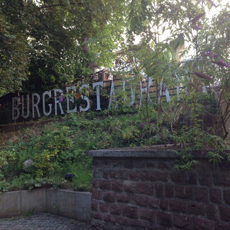 Burgrestaurant Landskrone in Oppenheim hat jetzt im April 2014 nach aufwendigen Renovierung neu eröffnet. Nero's Steak & Meeresfrüchte Landskronenhalle in Oppenheim . - Nero's Steak & Meeresfrüchte - Oppenheim