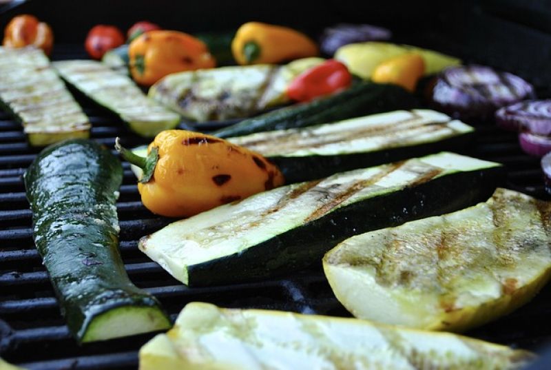 https://pixabay.com/en/grilled-vegetables-grilled-grilling-2172704/