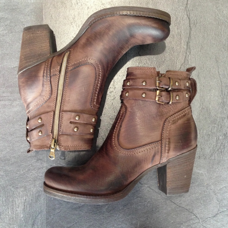 Stiefelte braun von Debutto Donna Italiana Leather Shoes - PASSIONE MODA - FASHION, LIFESTYLE & MORE - Fellbach
