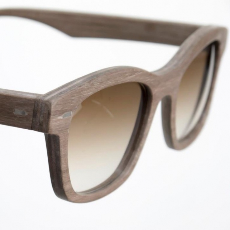 Holzbrille aus amerikanischem Nussbaum - Kurz und Weit Brillenwerkstatt - Köln
