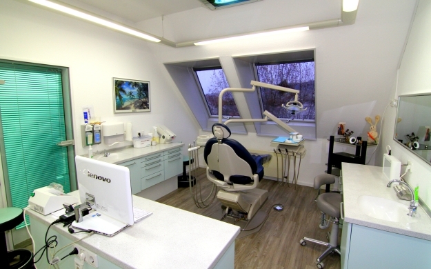 Foto 10 von Praxis für Zahnheilkunde und Prophylaxe in Fellbach