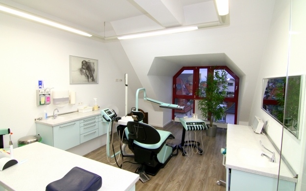 Foto 4 von Praxis für Zahnheilkunde und Prophylaxe in Fellbach