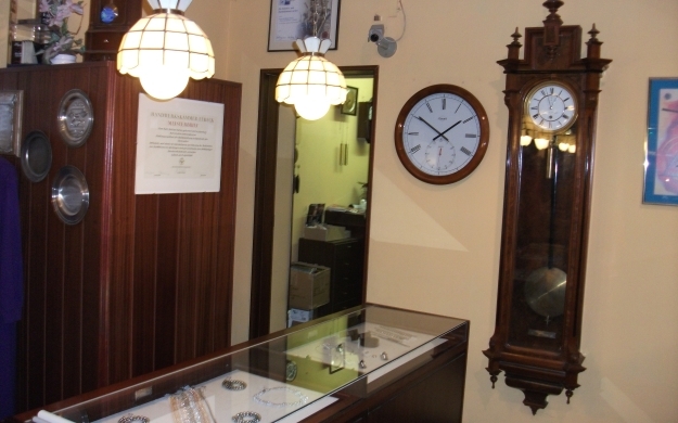 Foto 1 von Uhren Niehus seit 1855 in Elmshorn