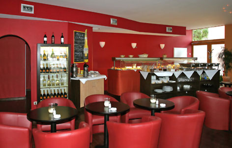 Foto 2 von Mustang Restaurant Cafe-Bar in Berlin