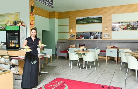 Foto 4 von Zwalu Eis-Cafe-Bar-Restaurant in Halle
