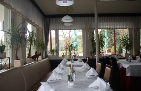 Foto 2 von Cafe-Restaurant<br>Waldhaus am See in Gelsenkirchen