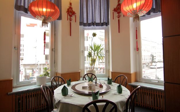 Foto 10 von China Restaurant Peking am Dom in Köln