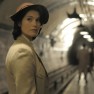 Catrin Cole (Gemma Arterton) in der Londoner U-Bahn / 2017 Concorde Filmverleih GmbH